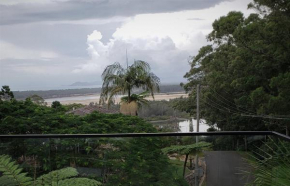 Гостиница Nambucca Beach House  Намбакка Хедс